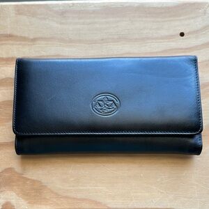 NWT AKA Elegant Black Leather wallet